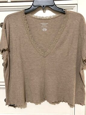 Like new American Eagle Taupe V-Neck Lace Trim Short Sleeve Top